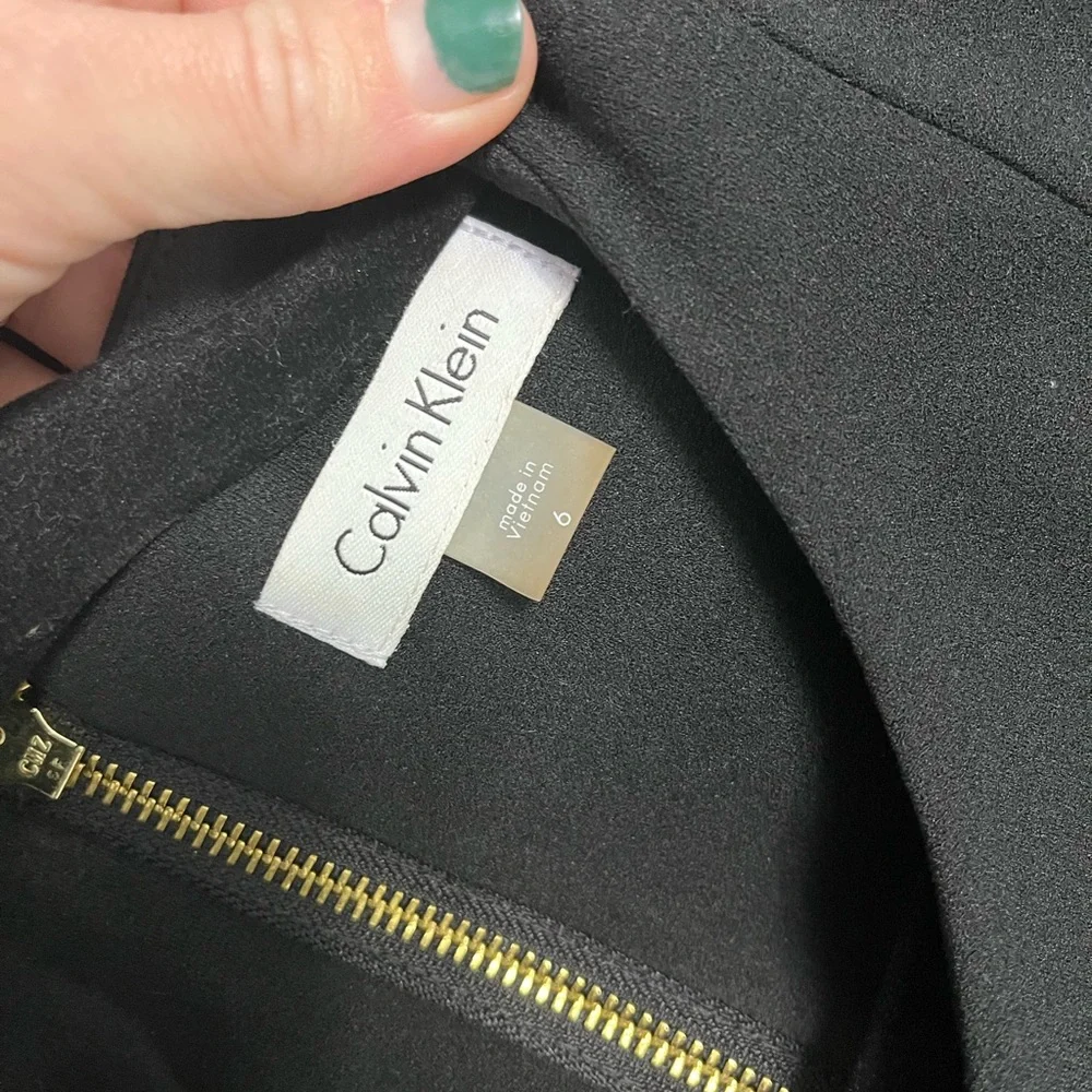 Black Calvin Klein sheath dress - Picture 2 of 3
